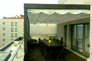 pergola-estrutura-madeira-toldo-cobertura-tela-deslizante.jpg