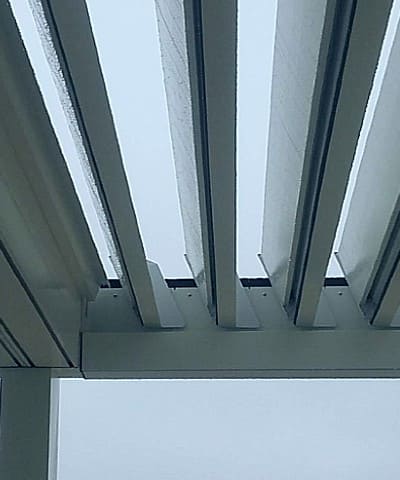 pérgola bioclimática retrátil