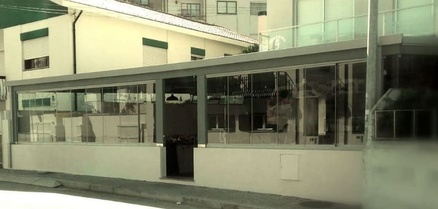 instalacao-esplanada-coberta-porto.jpg